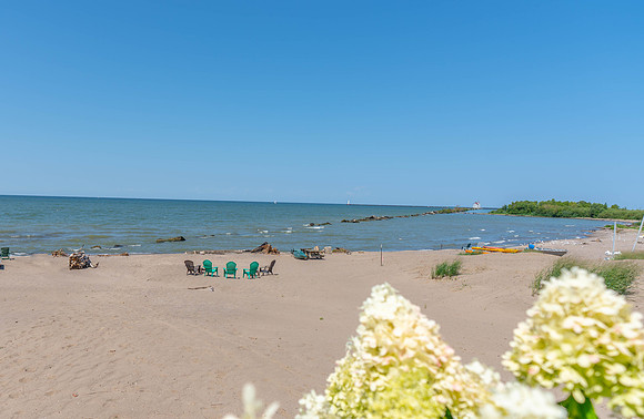Section6_Beach1_7R35469-HDR